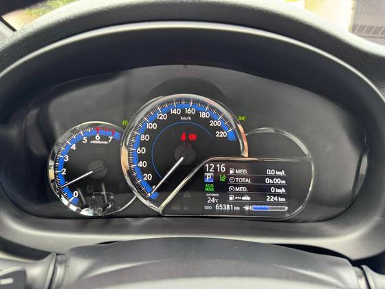 TOYOTA YARIS 1.5 16V FLEX XLS MULTIDRIVE TOYOTA YARIS 1.5 16V FLEX XLS MULTIDRIVE